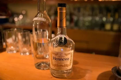 Hennessy White