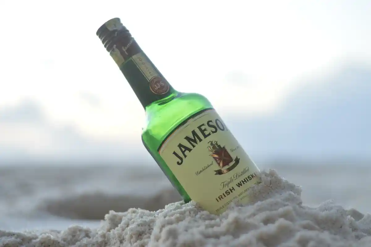 Jameson Green Tea Shot: A Classic Twist