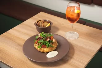 Sip into Summer: Aperol Spritz and the Sunny Season