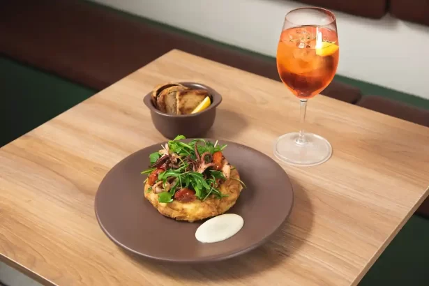 Sip into Summer: Aperol Spritz and the Sunny Season