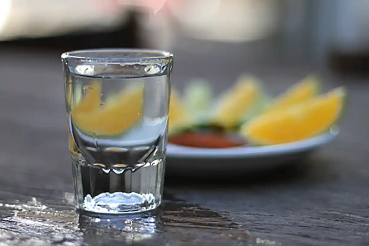 Sipping Excellence - Mezcal Reviews and Recommendations